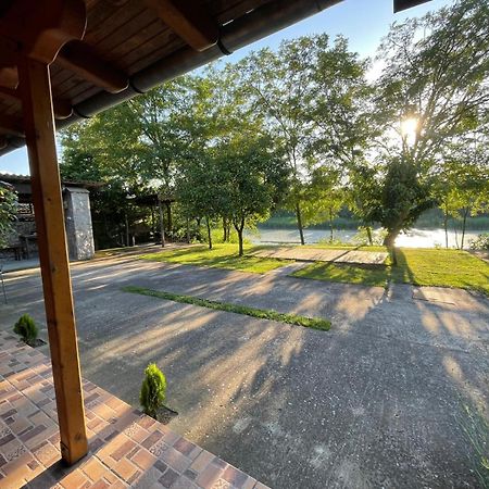 'Monas' House Villa Backi Monostor ภายนอก รูปภาพ